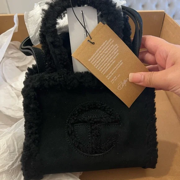 UGG x TELFAR small shopper - Black *With tags - Picture 4 of 4